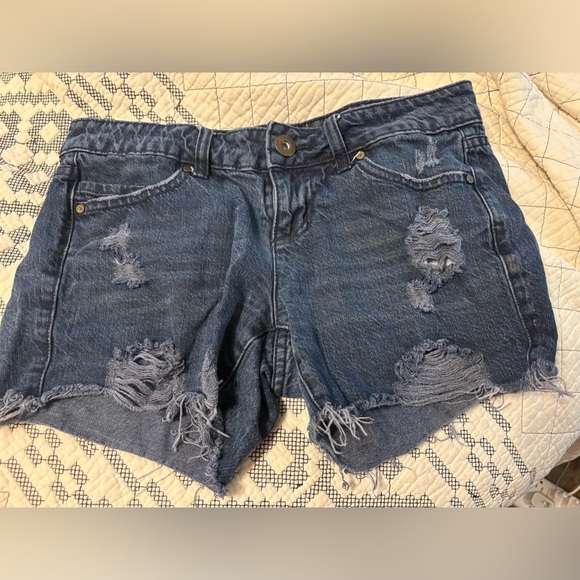 Vintage O’Neil cut off shorts 5 - Picture 1 of 5